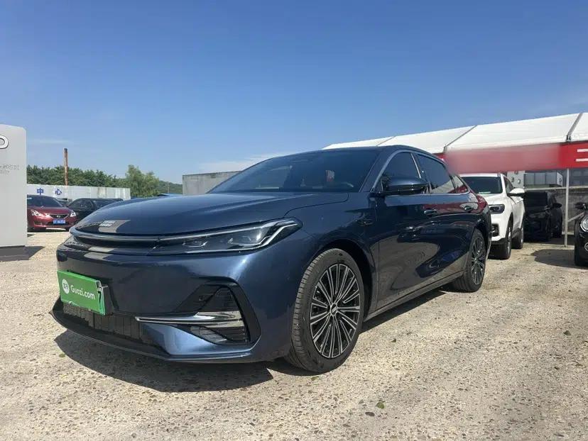 Geely Galaxy A7 2025 Model EM-i 150km Starship Edition — миниатюра 1