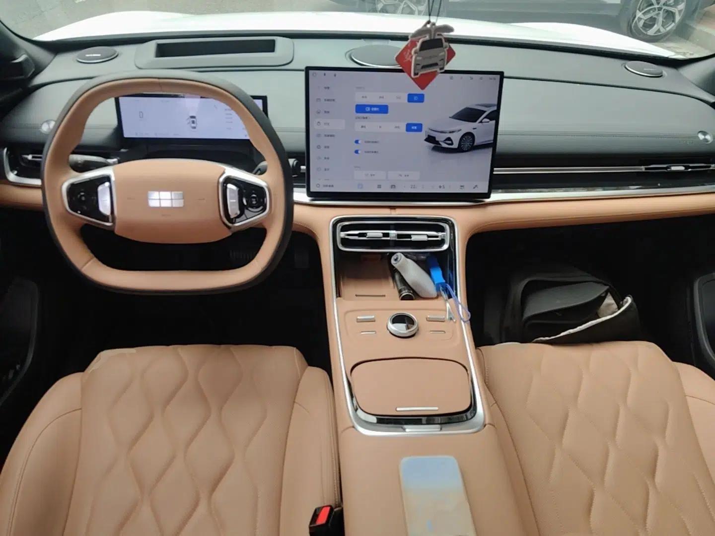 Geely Galaxy A7 2025 Model EM-i 150km Exploration+ Edition — миниатюра 12