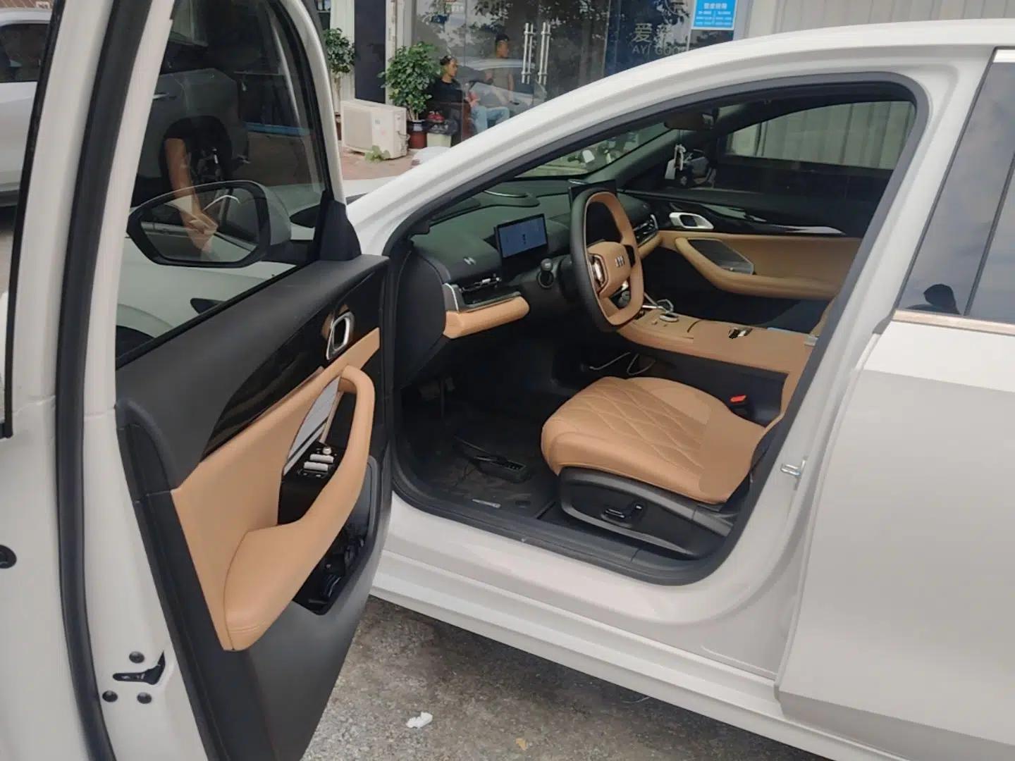 Geely Galaxy A7 2025 Model EM-i 150km Exploration+ Edition — миниатюра 18