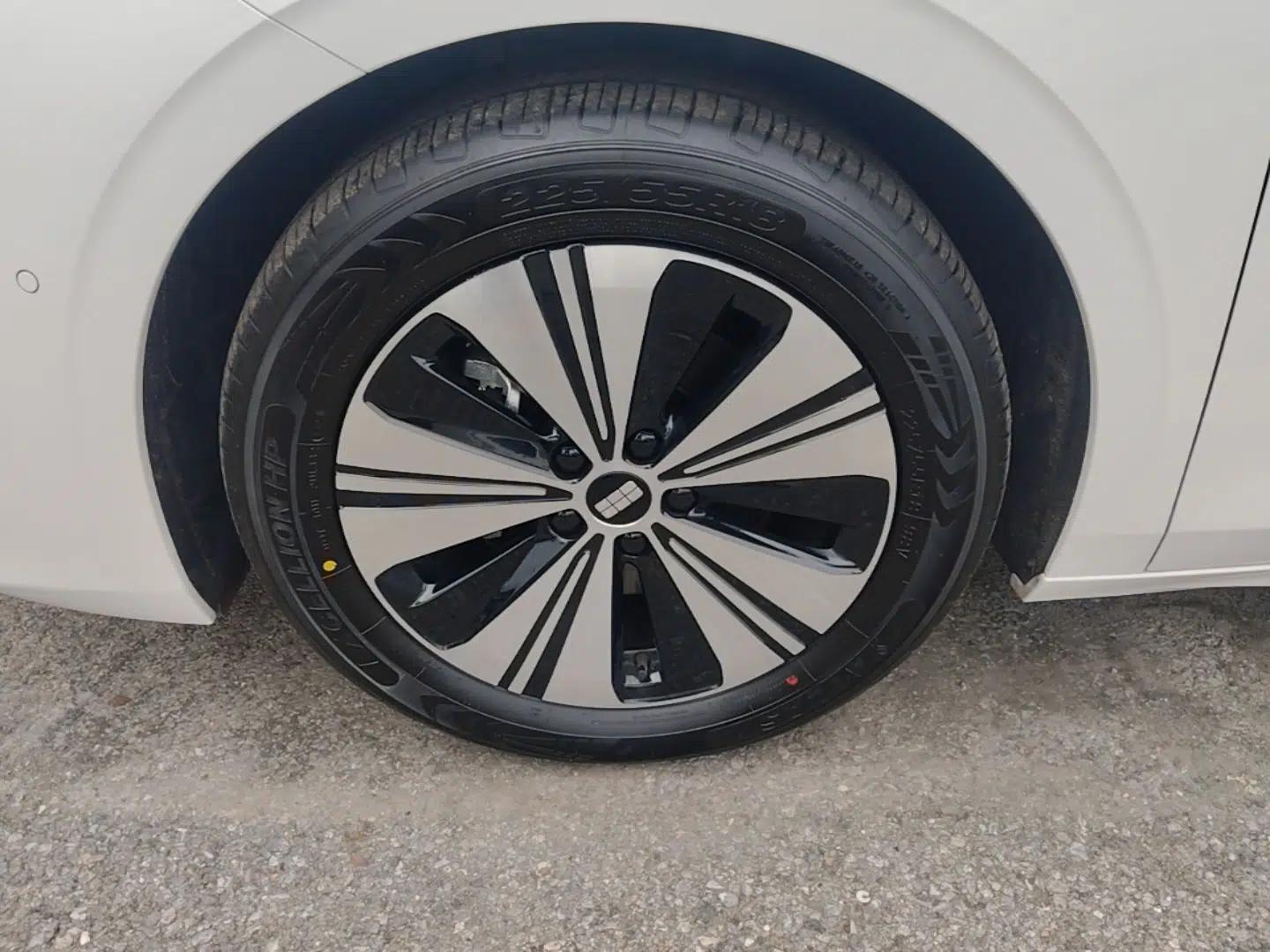 Geely Galaxy A7 2025 Model EM-i 150km Exploration+ Edition — миниатюра 10