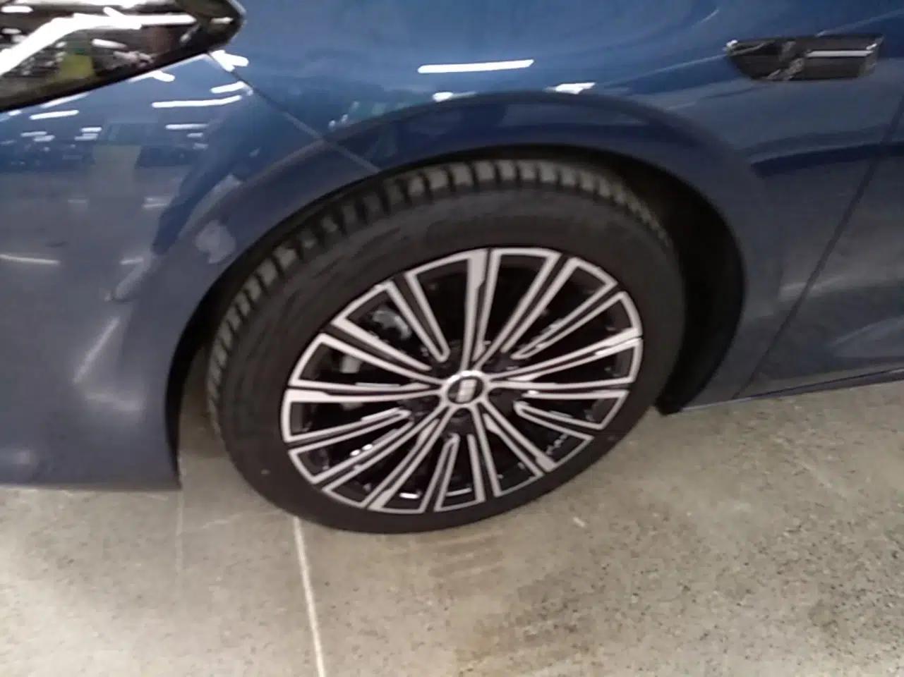 Geely Galaxy A7 2025 Model EM-i 150km Starship Edition — миниатюра 10