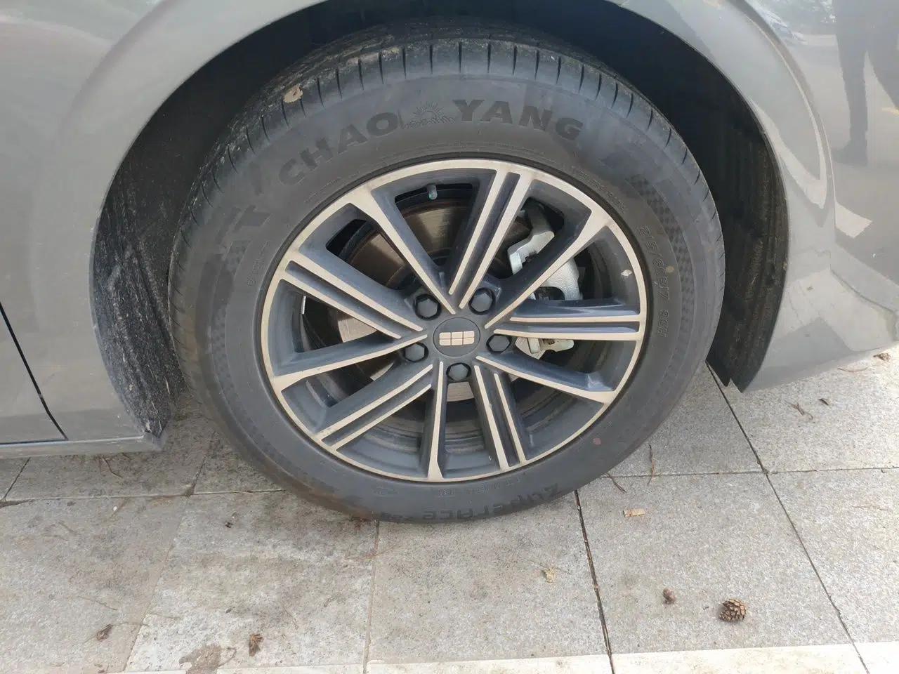 Geely Galaxy A7 2025 Model EM-i 70km Luxury Edition — миниатюра 8