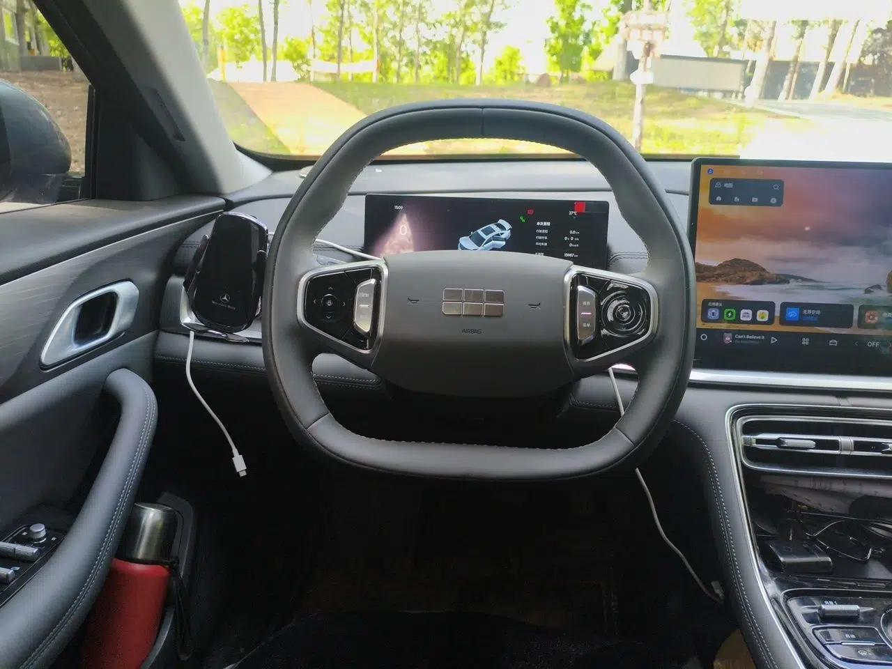 Geely Galaxy A7 2025 Model EM-i 70km Luxury Edition — миниатюра 10