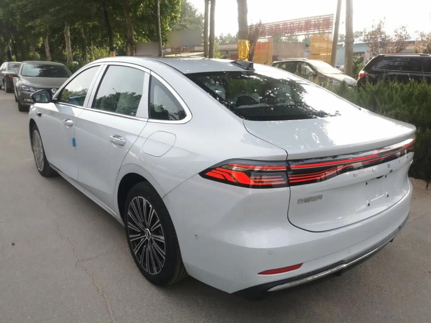 Geely Galaxy A7 2025 Model EM-i 150km Starship Edition — миниатюра 4