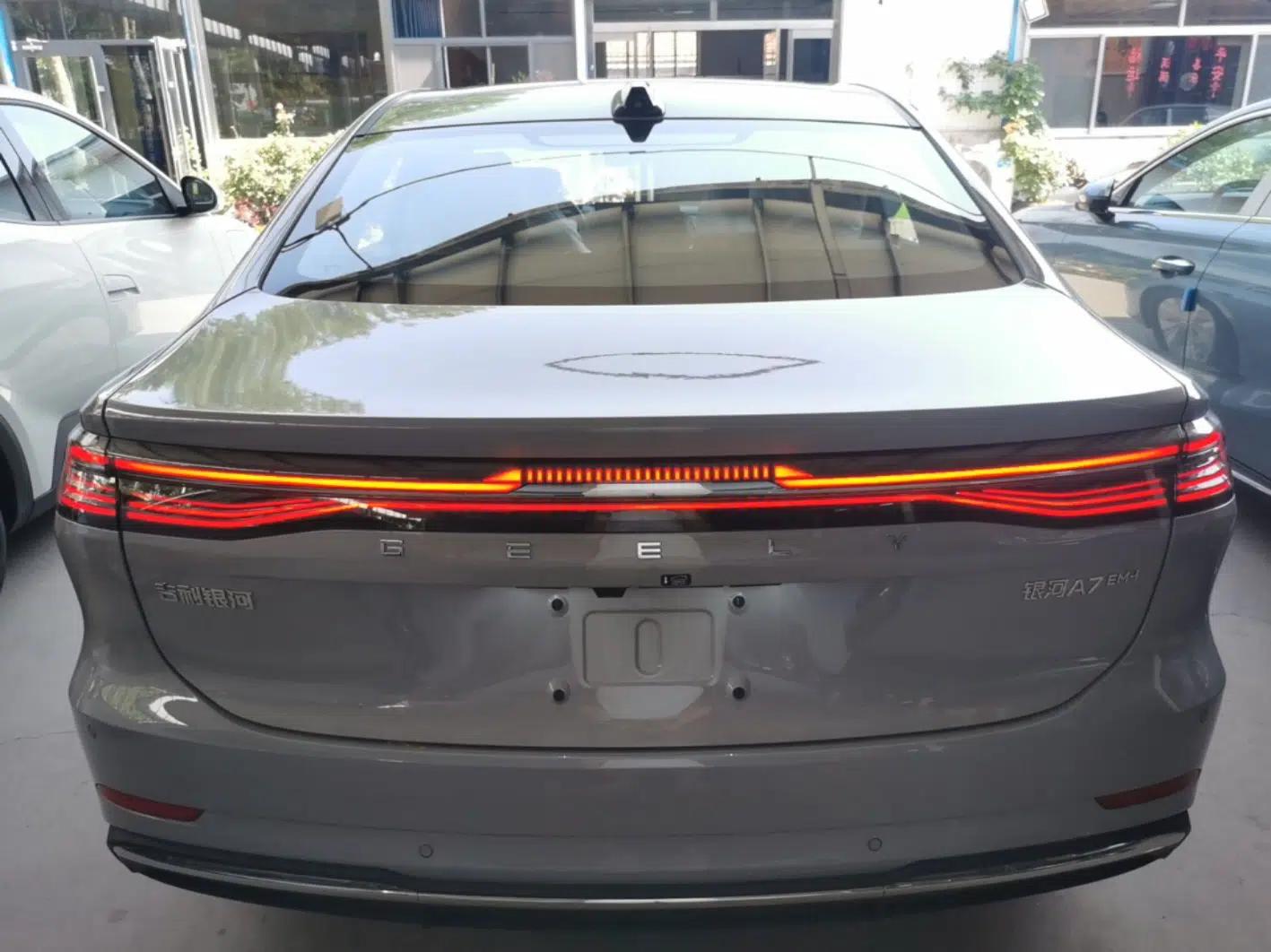 Geely Galaxy A7 2025 Model EM-i 150km Exploration+ Edition — миниатюра 5
