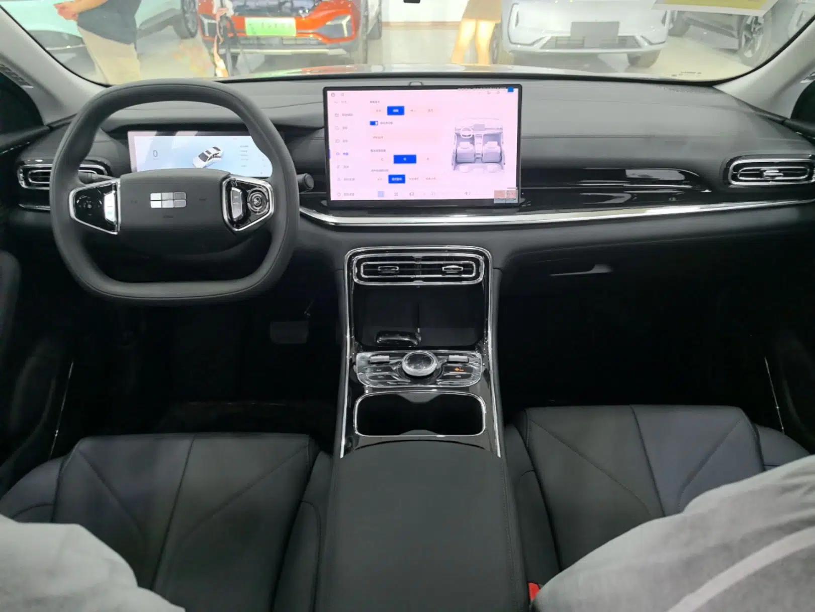 Geely Galaxy Stellar 6 2026 Model 125km Long-range Edition — миниатюра 12