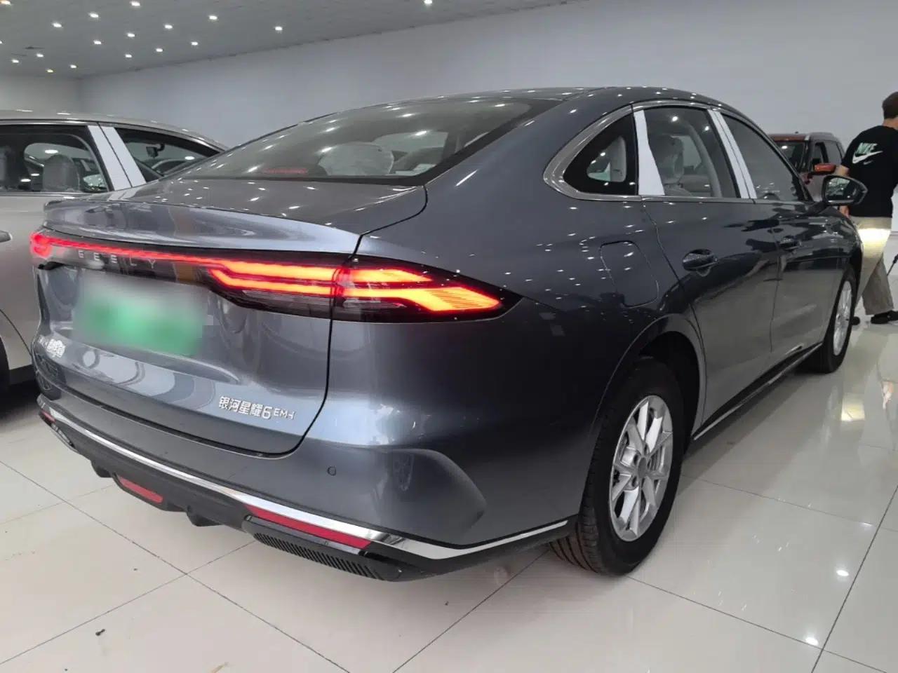 Geely Galaxy Stellar 6 2026 Model 125km Long-range Edition — миниатюра 6