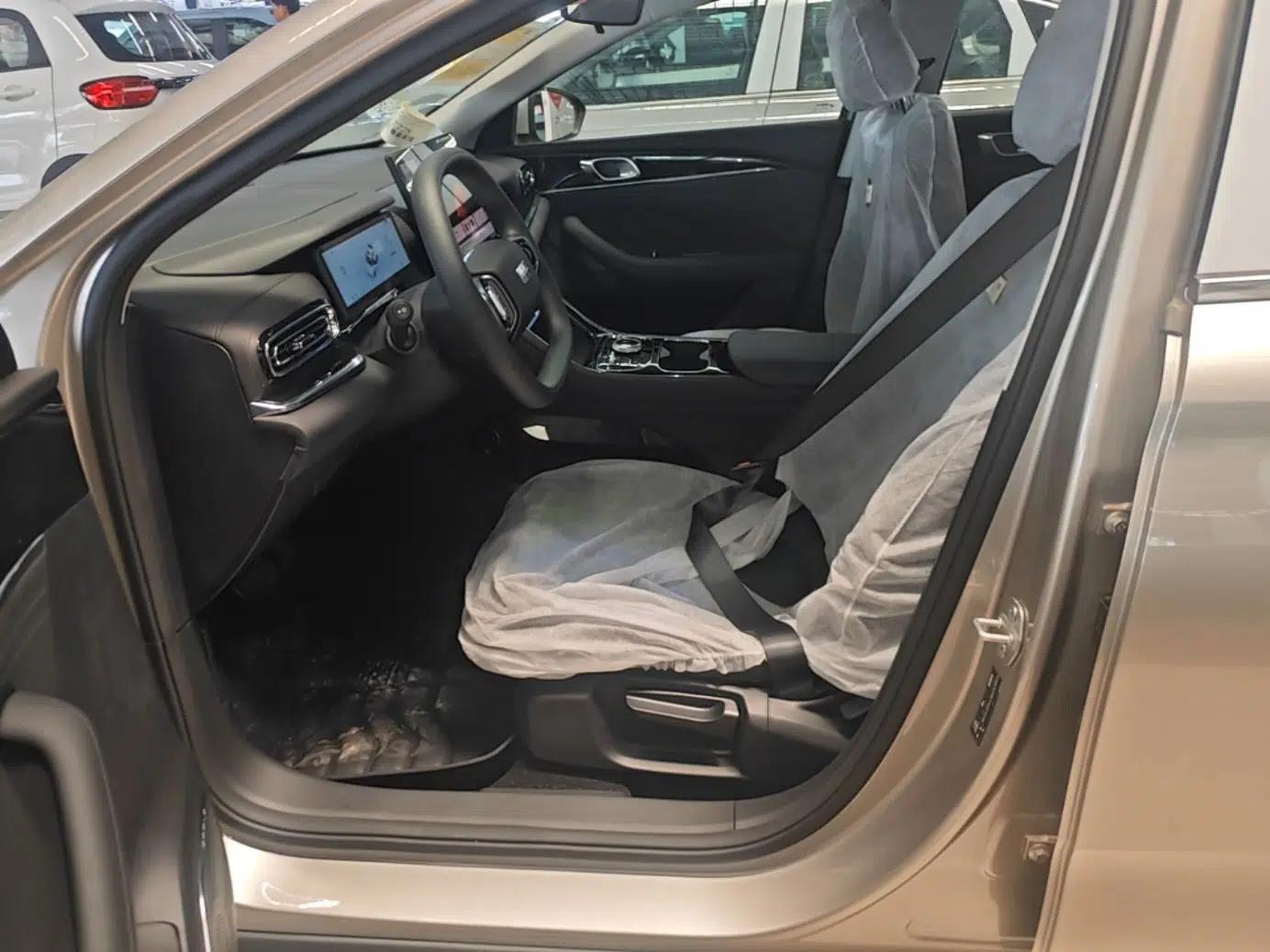 Geely Galaxy Stellar 6 2026 Model 125km Long-range Edition — миниатюра 17