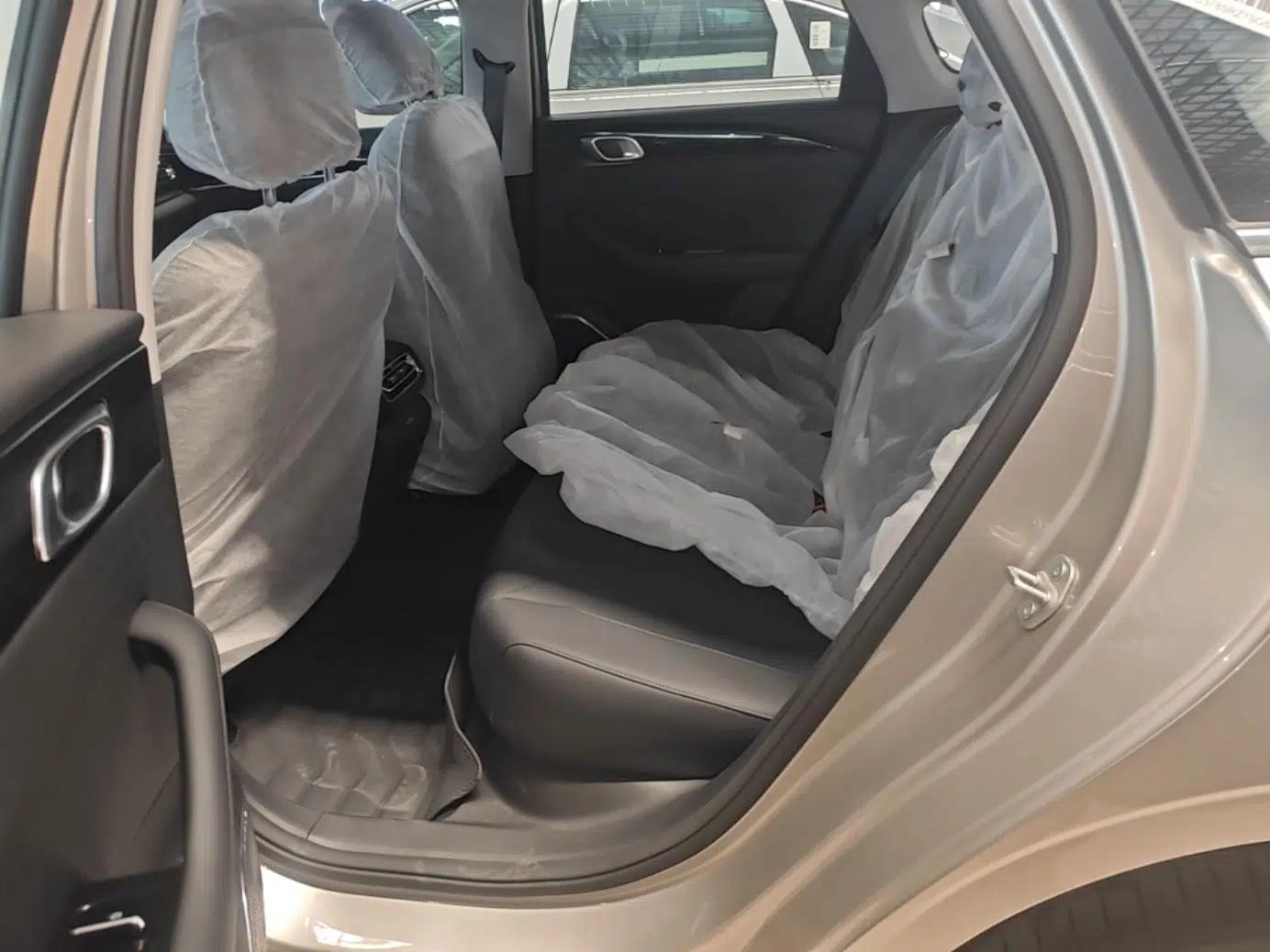 Geely Galaxy Stellar 6 2026 Model 125km Long-range Edition — миниатюра 20