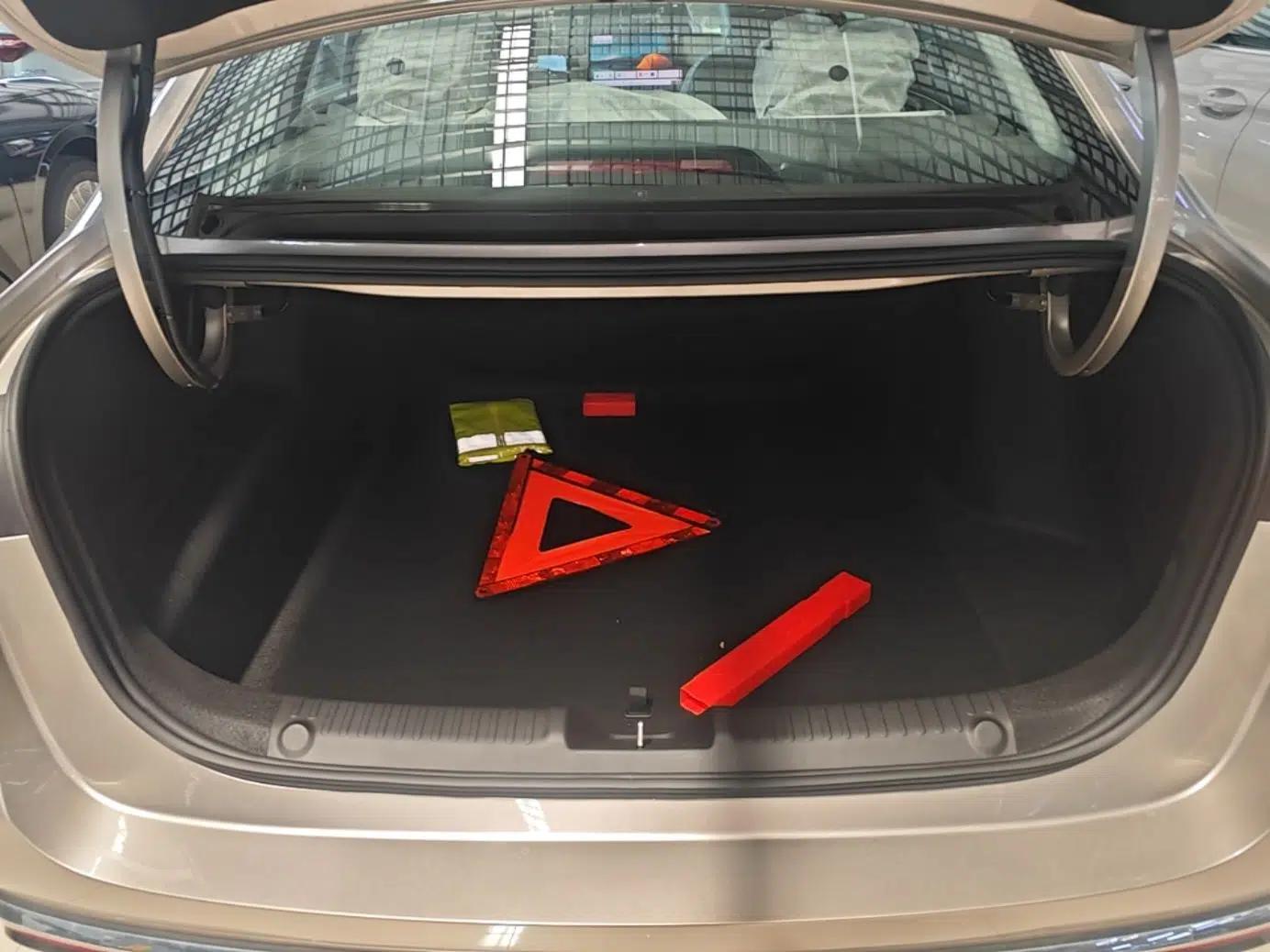 Geely Galaxy Stellar 6 2026 Model 125km Long-range Edition — миниатюра 22