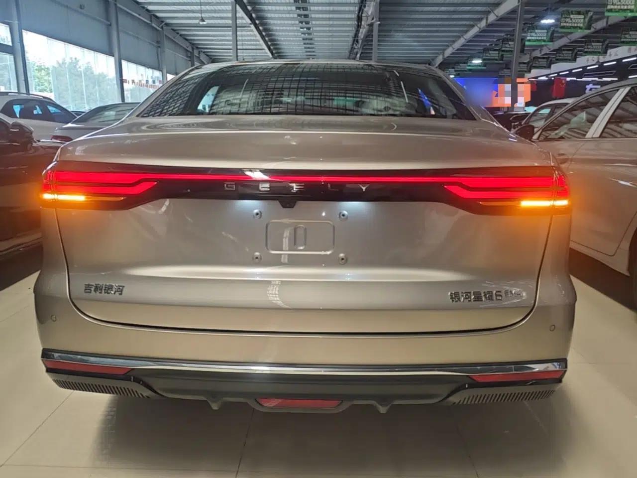 Geely Galaxy Stellar 6 2026 Model 125km Long-range Edition — миниатюра 5
