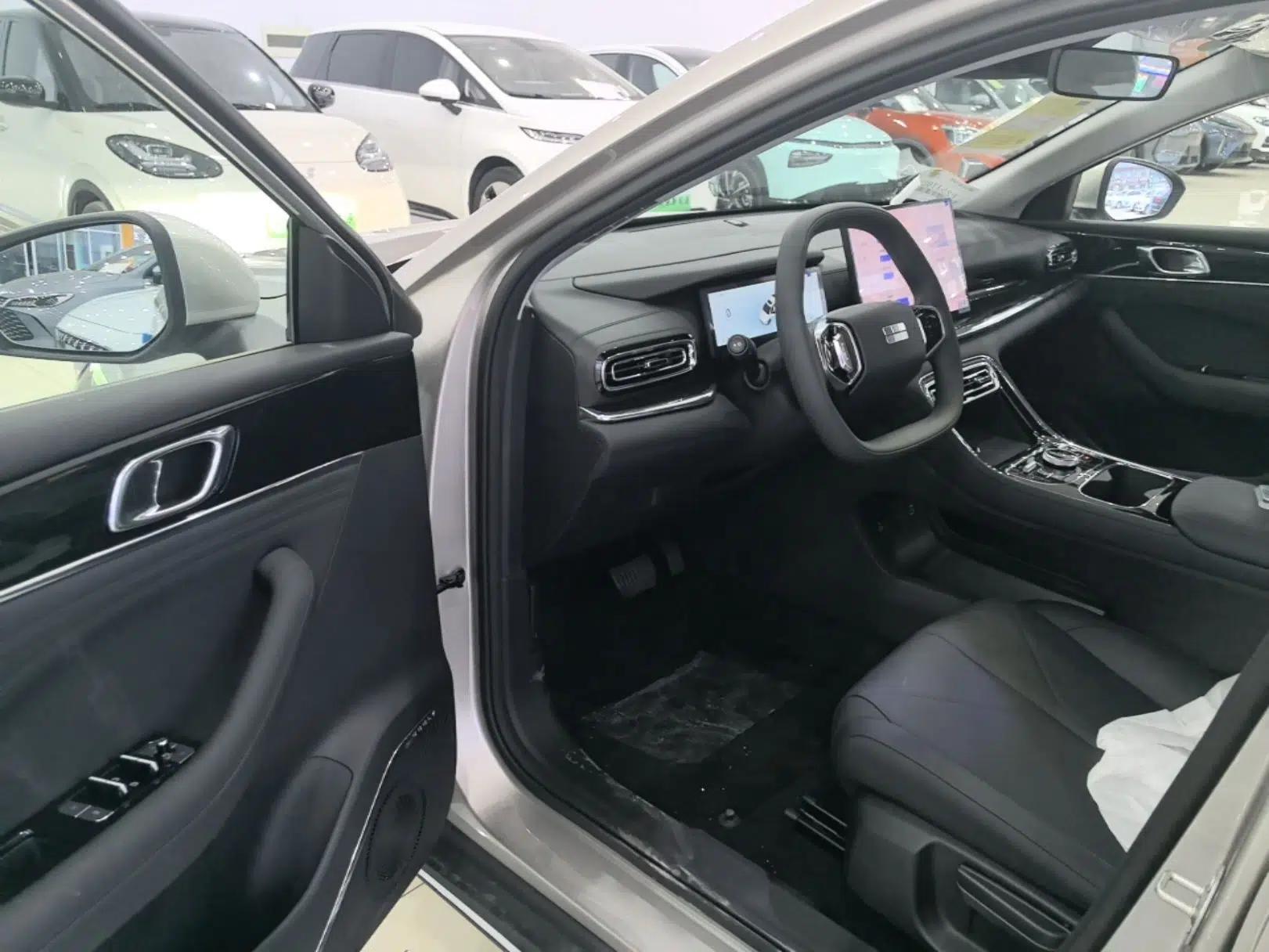 Geely Galaxy Stellar 6 2026 Model 125km Long-range Edition — миниатюра 18