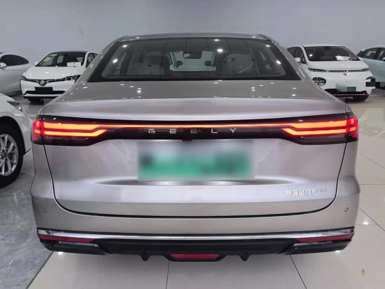 Geely Galaxy Stellar 6 2026 Model 125km Long-range Edition — миниатюра 5