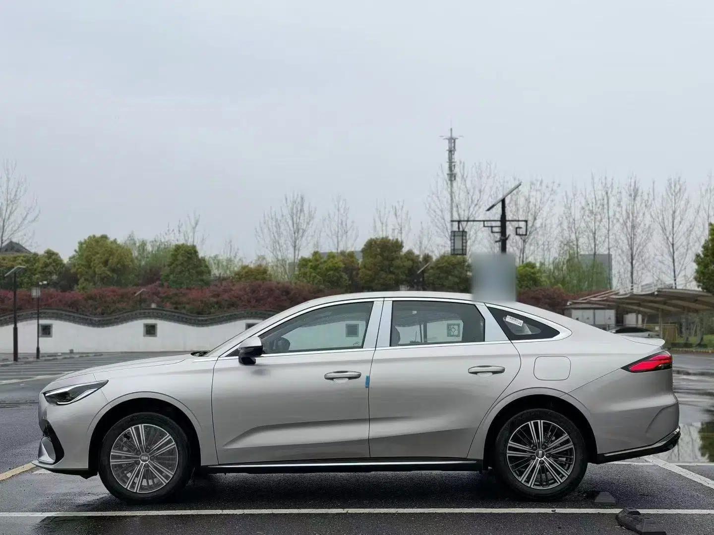 Geely Galaxy Stellar 6 2026 Model 125km Exploration+ Edition — миниатюра 17