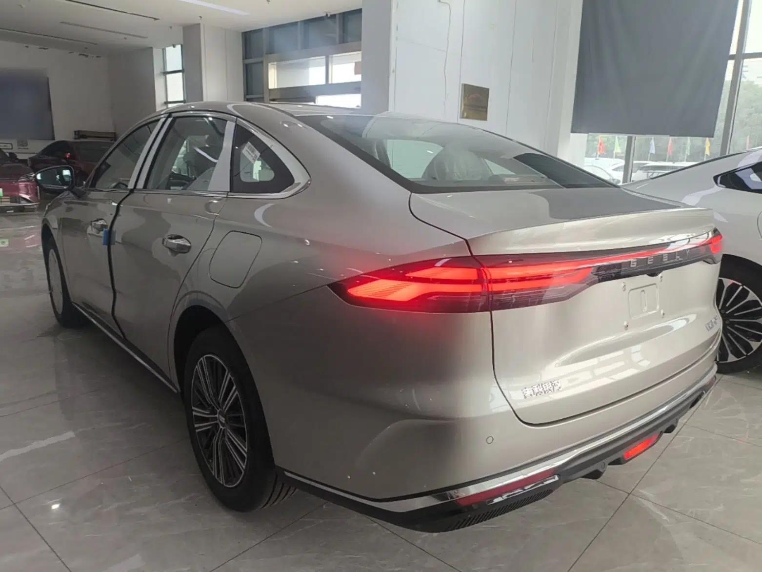 Geely Galaxy Stellar 6 2026 Model 125km Exploration+ Edition — миниатюра 4