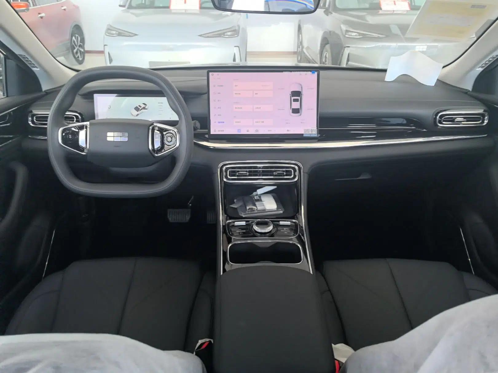 Geely Galaxy Stellar 6 2026 Model 125km Long-range Edition — миниатюра 12