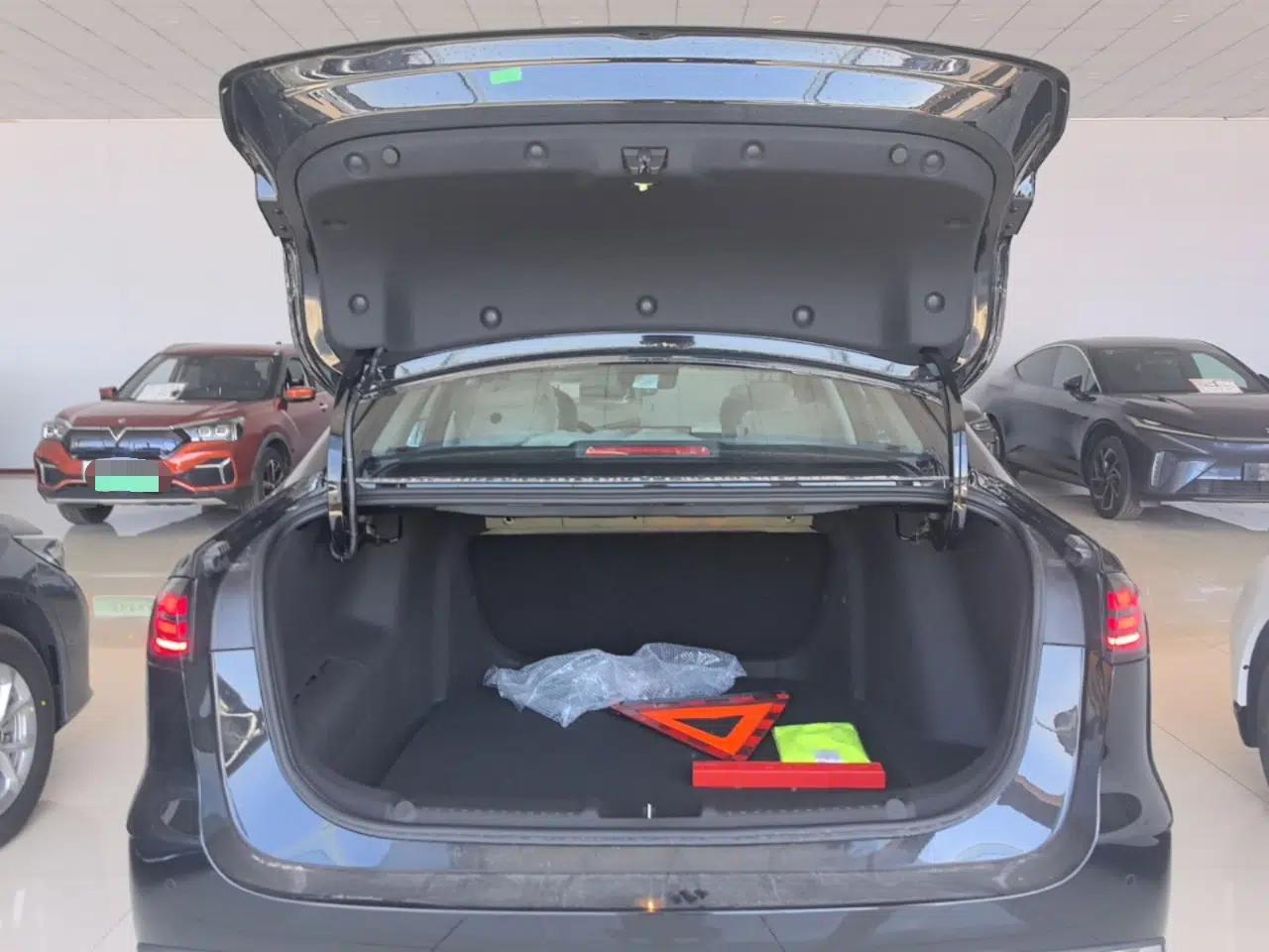 Geely Galaxy Stellar 6 2026 Model 125km Long-range Edition — миниатюра 22