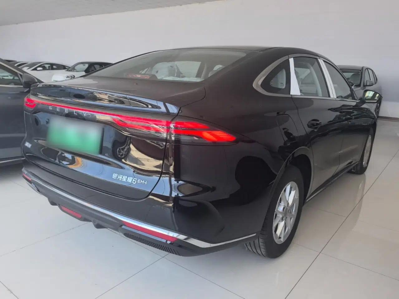 Geely Galaxy Stellar 6 2026 Model 125km Long-range Edition — миниатюра 6