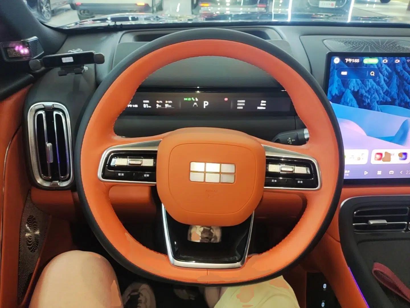 Geely Galaxy M9 2025 Model 210km Four-Wheel-Drive Leading Edition — миниатюра 13