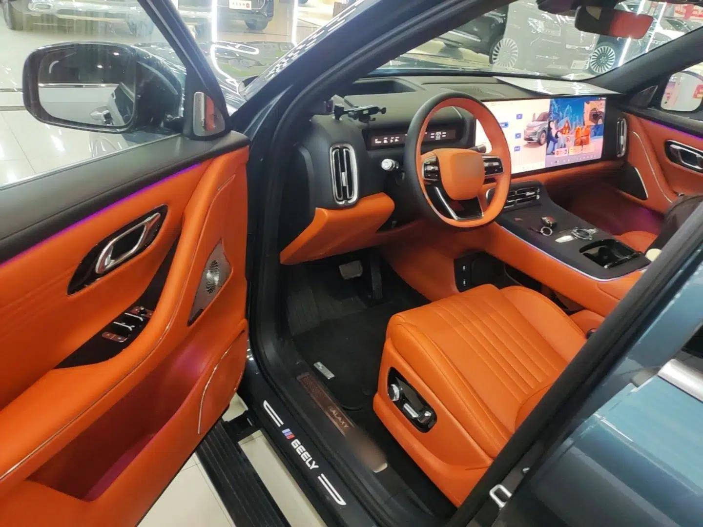 Geely Galaxy M9 2025 Model 210km Four-Wheel-Drive Leading Edition — миниатюра 18