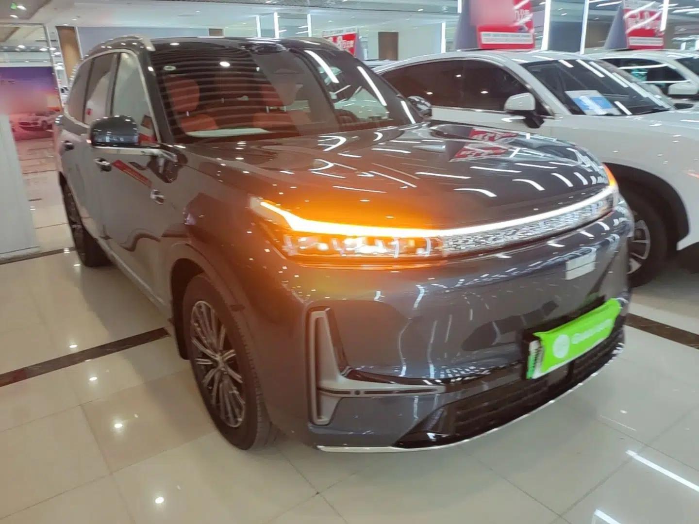 Geely Galaxy M9 2025 Model 210km Four-Wheel-Drive Leading Edition — миниатюра 3