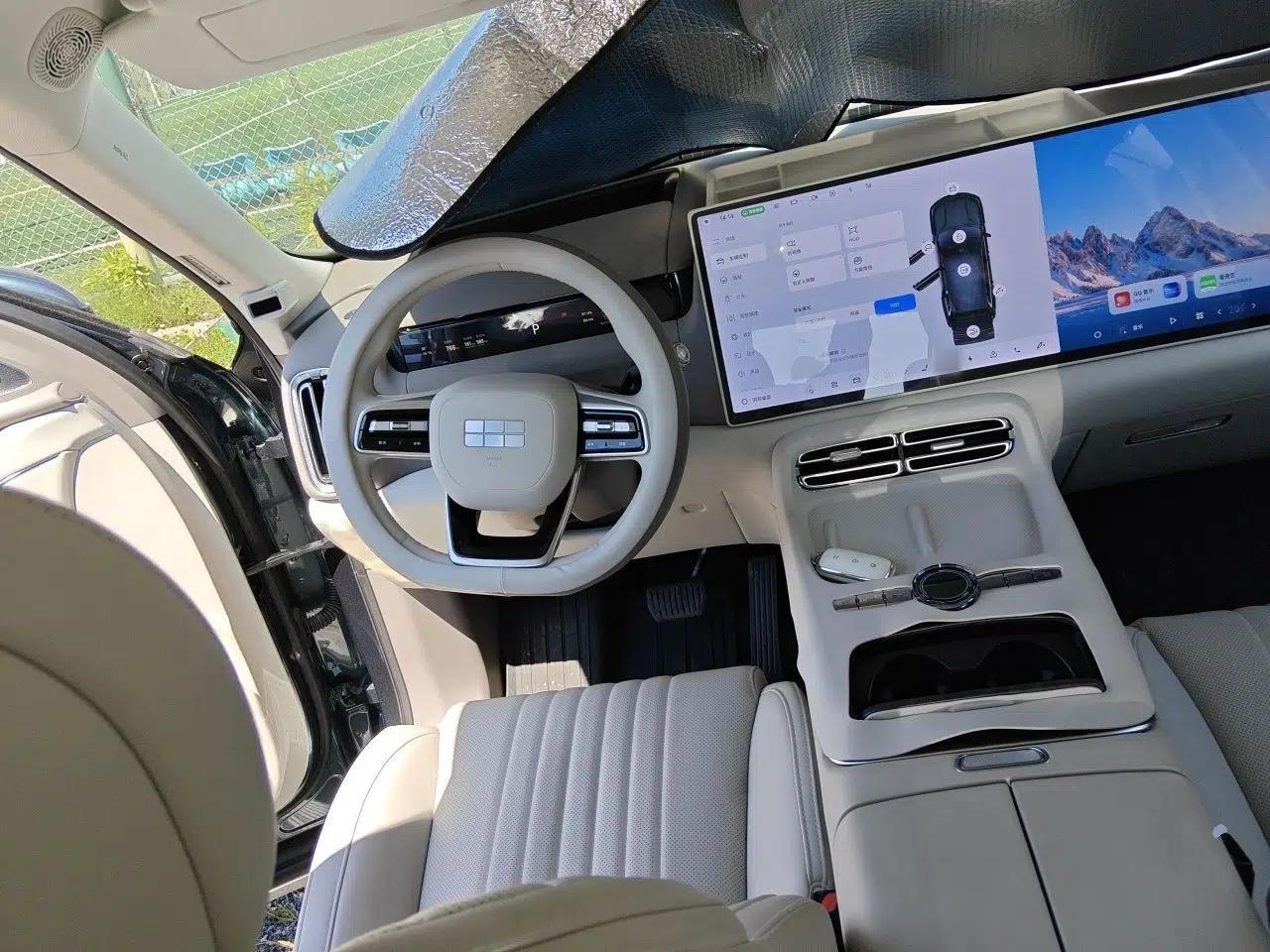 Geely Galaxy M9 2025 Model 210km Four-Wheel-Drive Leading Edition — миниатюра 10