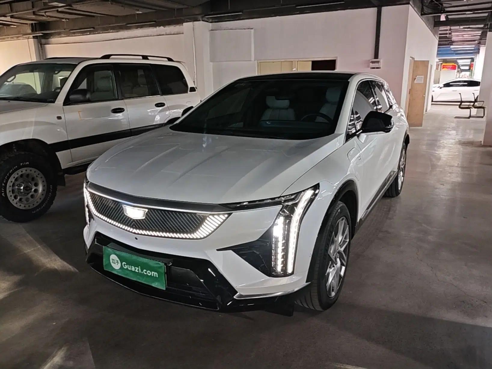 Cadillac OPTIQ 2024 Standard Range Version — миниатюра 1