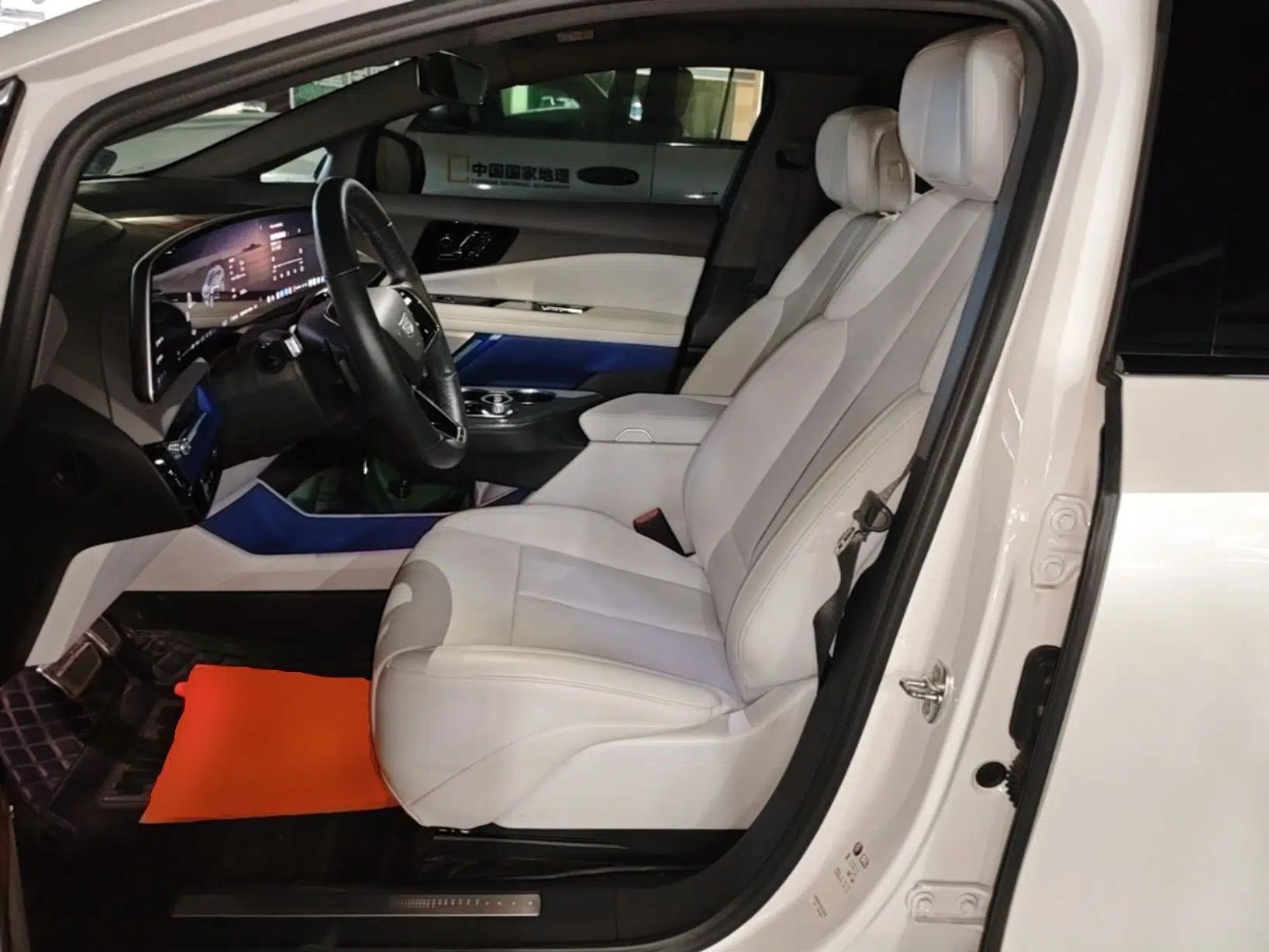 Cadillac OPTIQ 2024 Standard Range Version — миниатюра 17