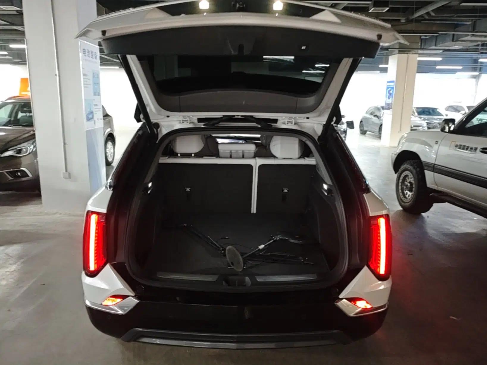 Cadillac OPTIQ 2024 Standard Range Version — миниатюра 22