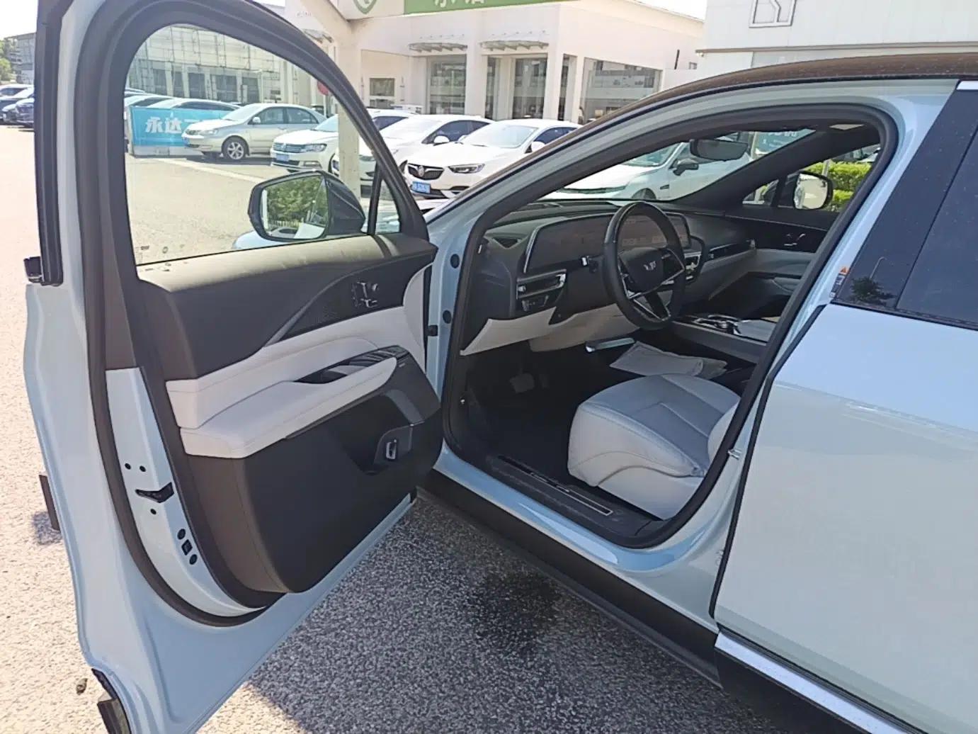 Cadillac LYRIQ 2022 Rear-Drive Long-Range Luxury Edition — миниатюра 18