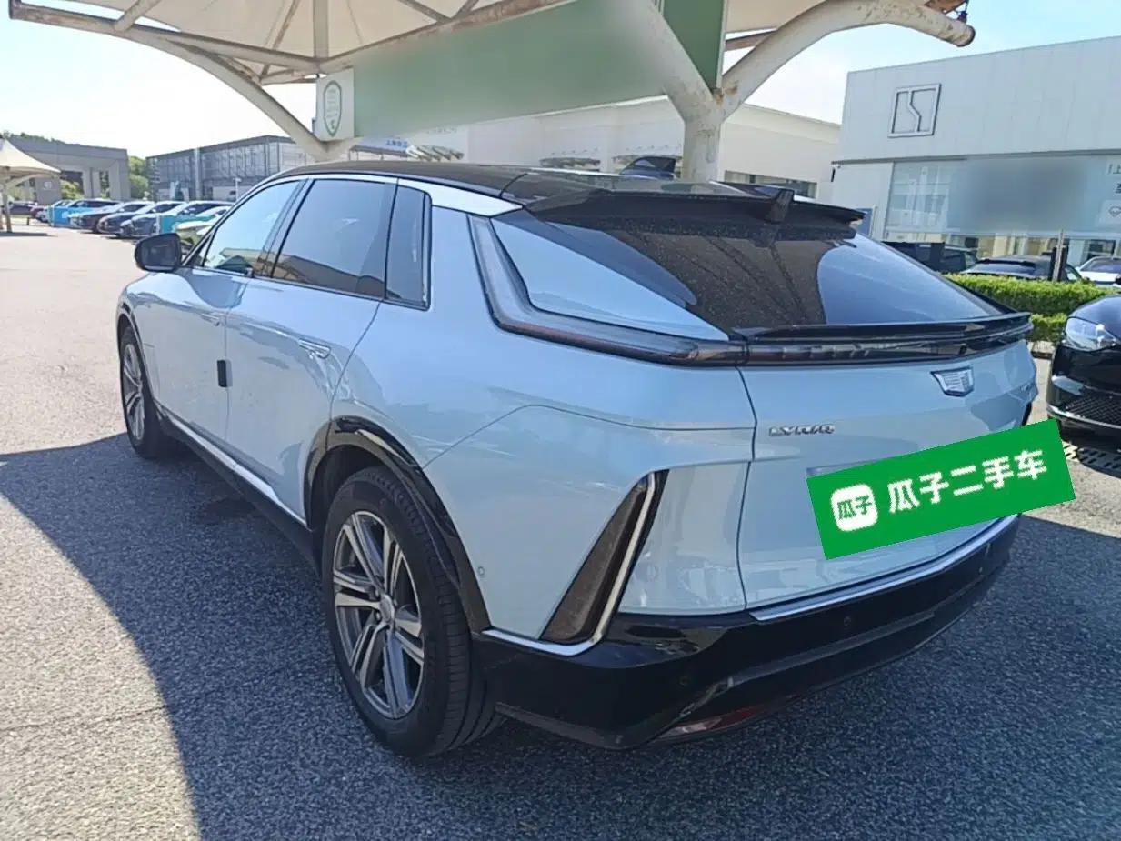 Cadillac LYRIQ 2022 Rear-Drive Long-Range Luxury Edition — миниатюра 4