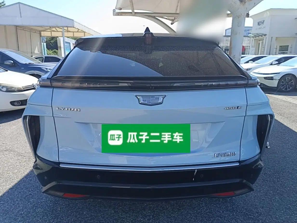 Cadillac LYRIQ 2022 Rear-Drive Long-Range Luxury Edition — миниатюра 5