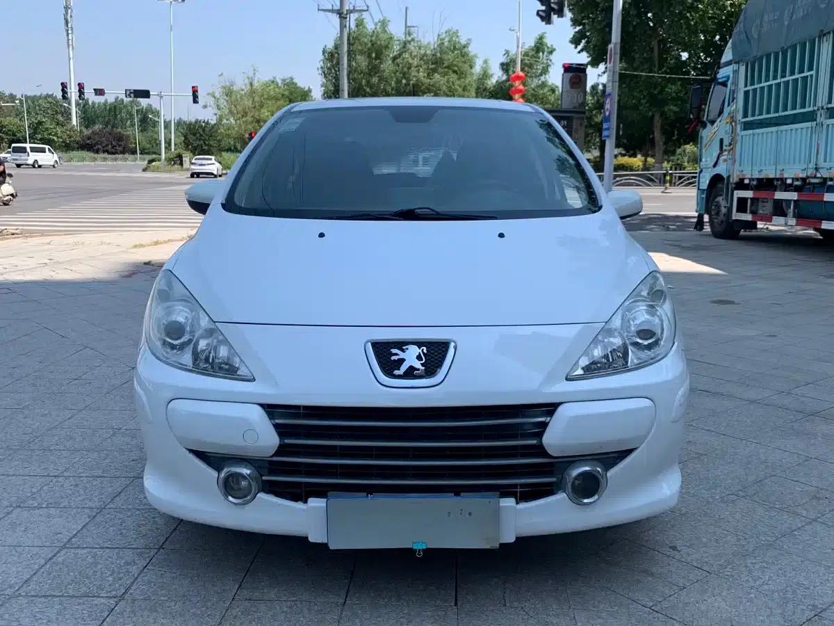 Peugeot 307 2013 Hatchback 1.6L Automatic Comfort Edition — миниатюра 2