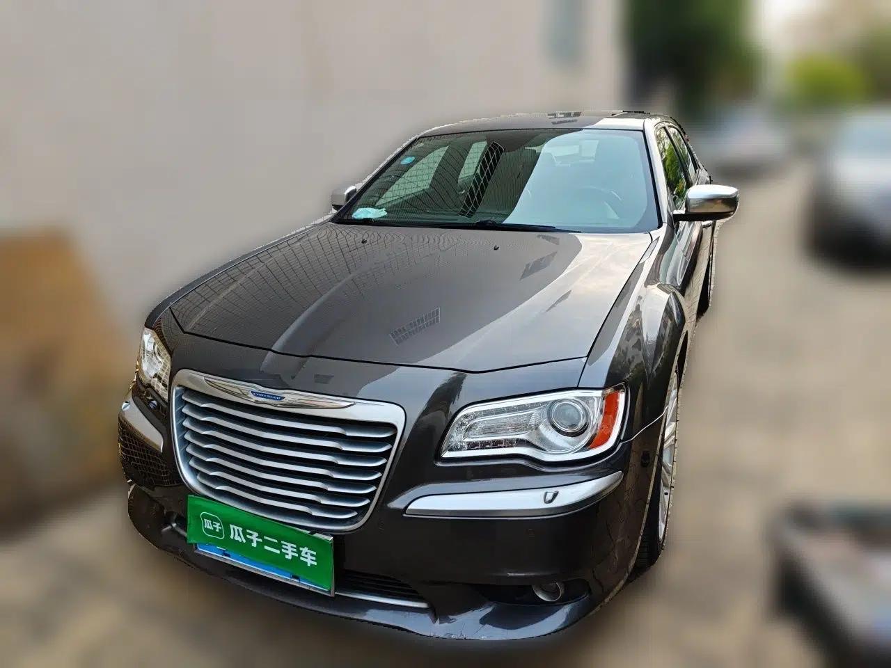 Chrysler 300C 2014 3.0L Excellence Edition — миниатюра 1