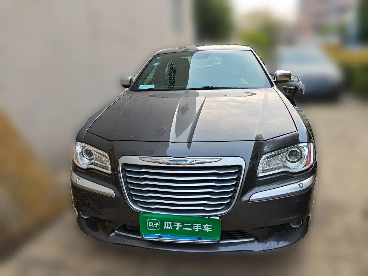 Chrysler 300C 2014 3.0L Excellence Edition — миниатюра 2