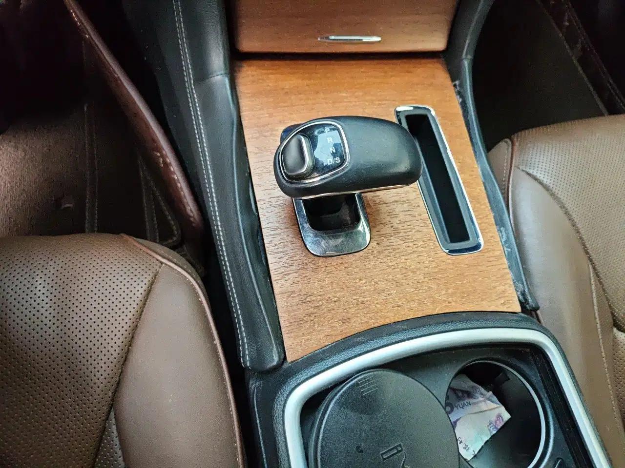 Chrysler 300C 2014 3.0L Excellence Edition — миниатюра 14