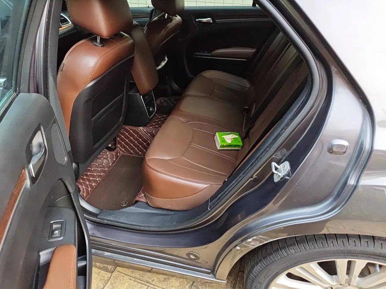 Chrysler 300C 2014 3.0L Excellence Edition — миниатюра 17