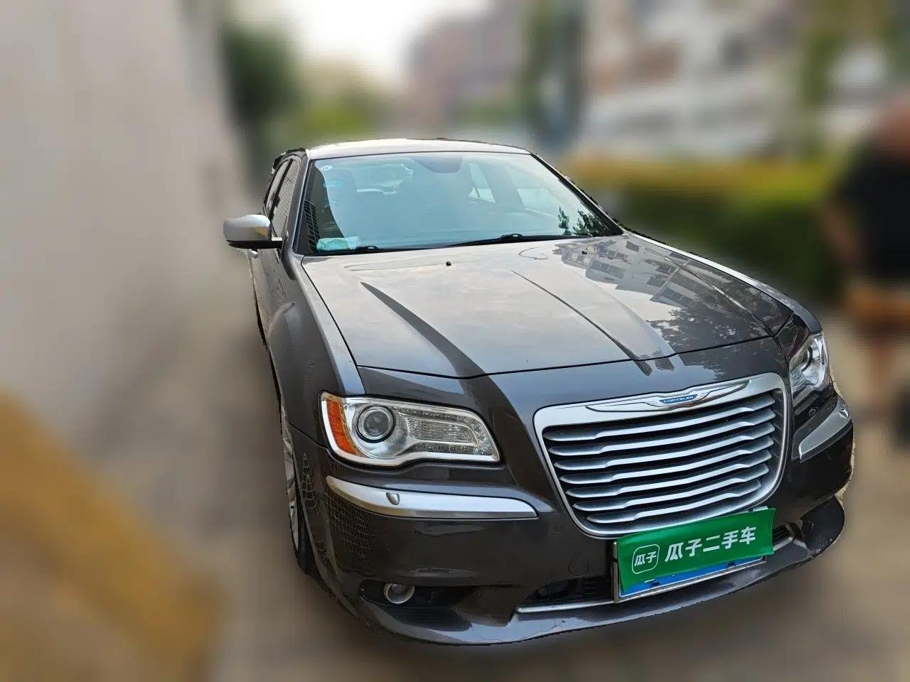 Chrysler 300C 2014 3.0L Excellence Edition — миниатюра 3