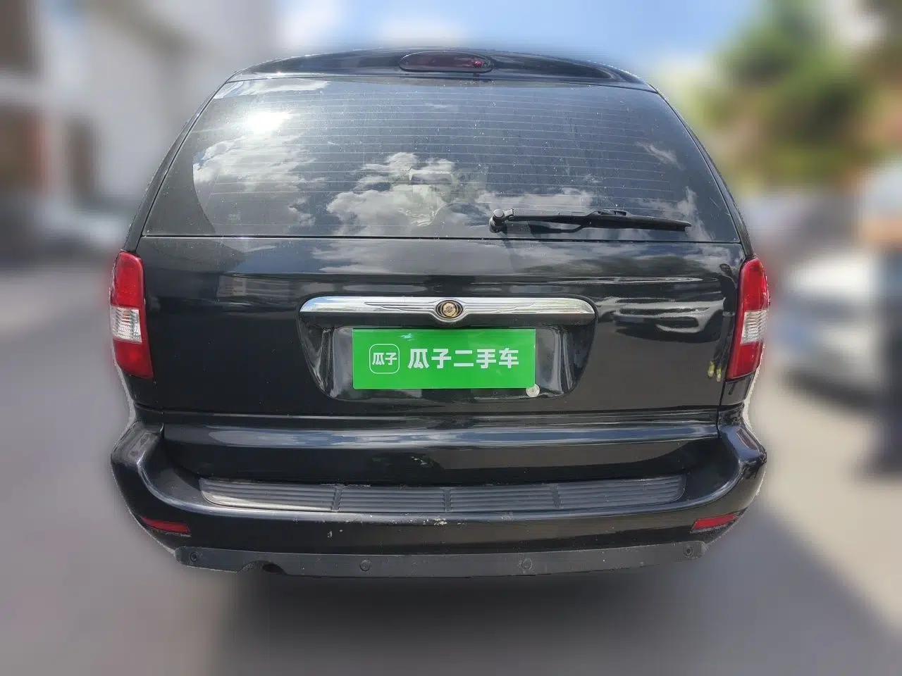 Chrysler Grand Voyager 2012 3.0L Classic Edition — миниатюра 5