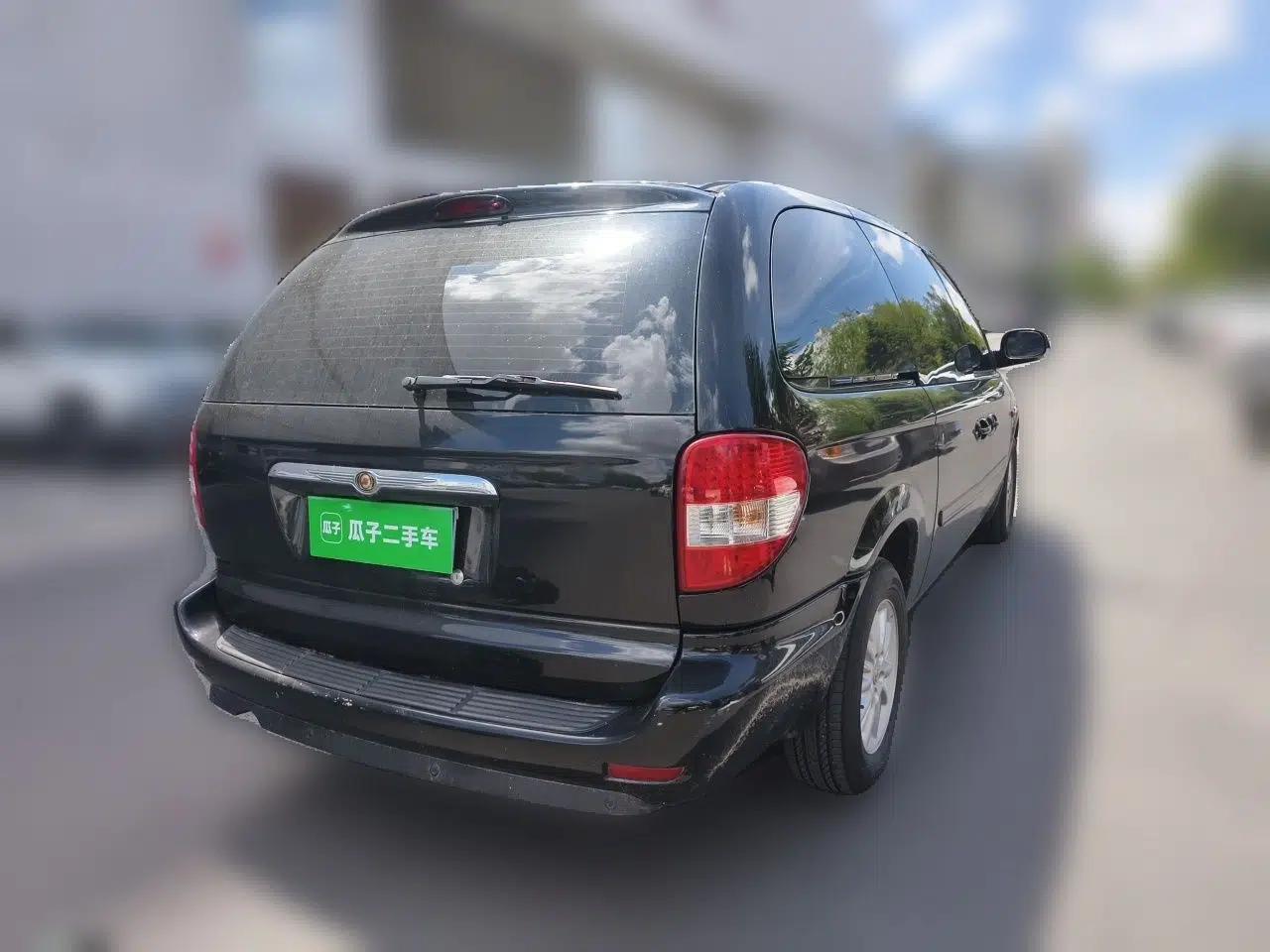 Chrysler Grand Voyager 2012 3.0L Classic Edition — миниатюра 6