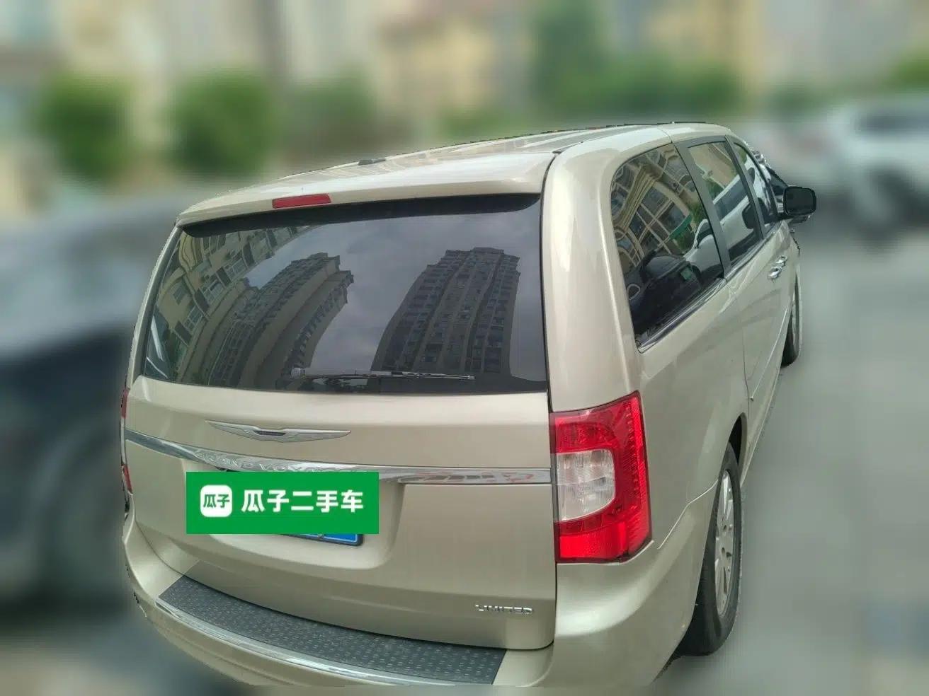 Chrysler Grand Voyager — миниатюра 5