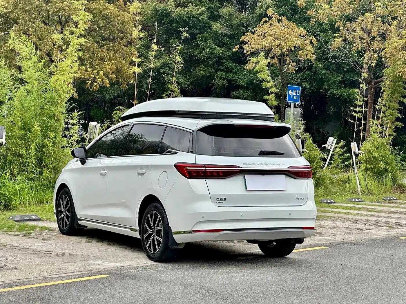 Song MAX New Energy 2022 DM-i 105KM Executive Edition — миниатюра 21