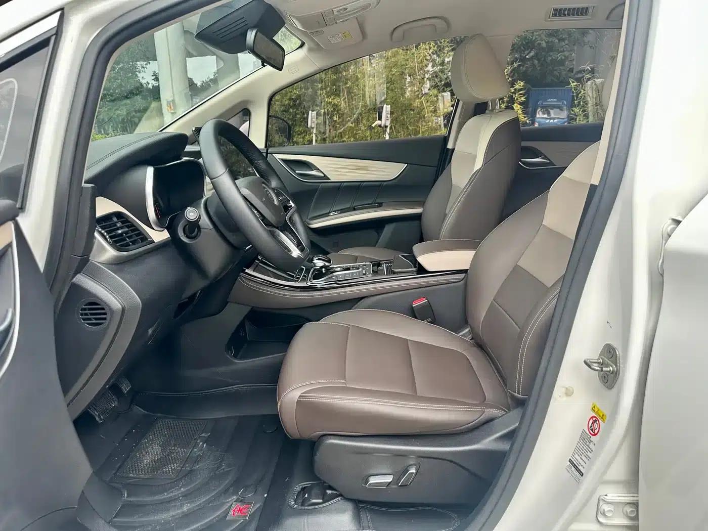 Song MAX New Energy 2022 DM-i 105KM Executive Edition — миниатюра 6