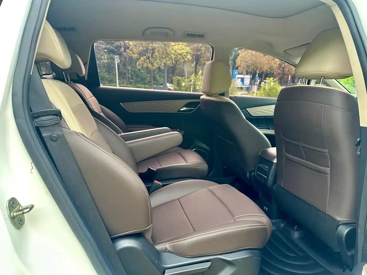 Song MAX New Energy 2022 DM-i 105KM Executive Edition — миниатюра 10