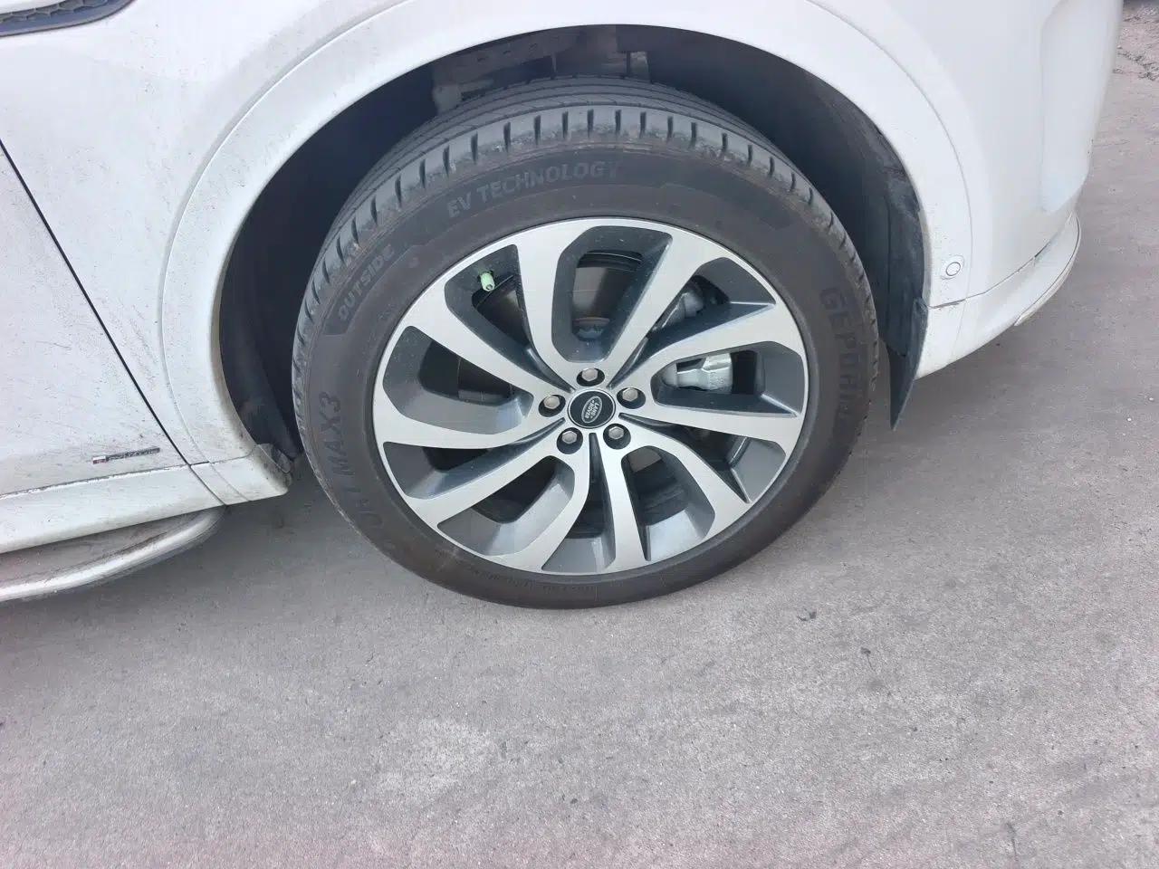 Land Rover Discovery Sport New Energy 2021 P300e Performance Tech Edition — миниатюра 8