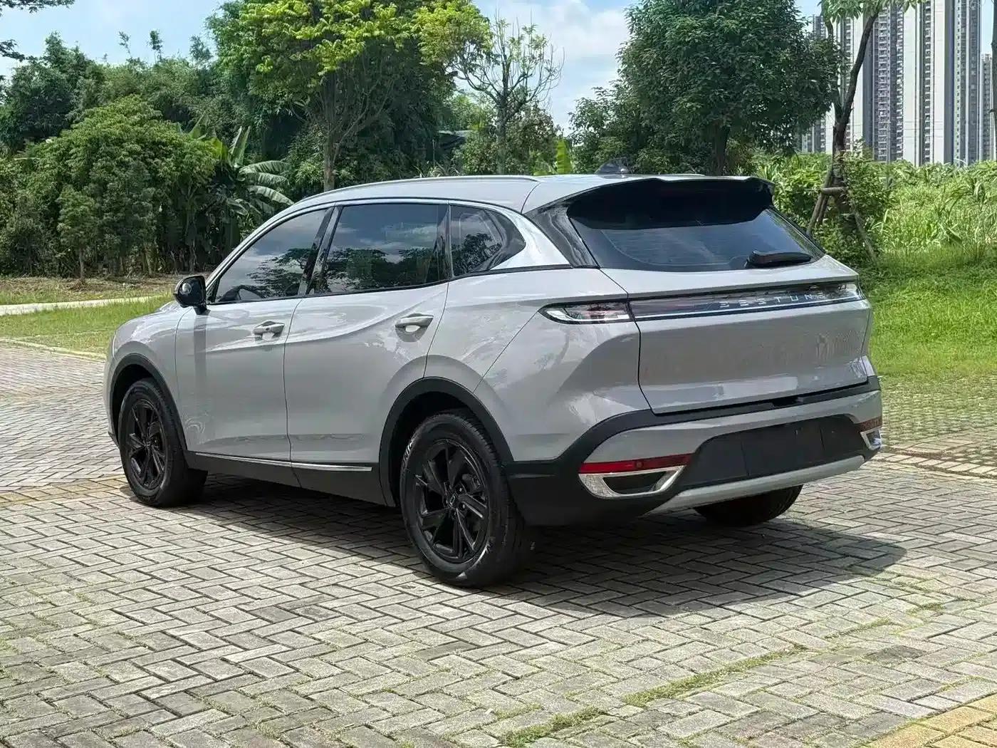 Bestune T90 2025 Dragon Edition 1.5T Enjoyment Model — миниатюра 12
