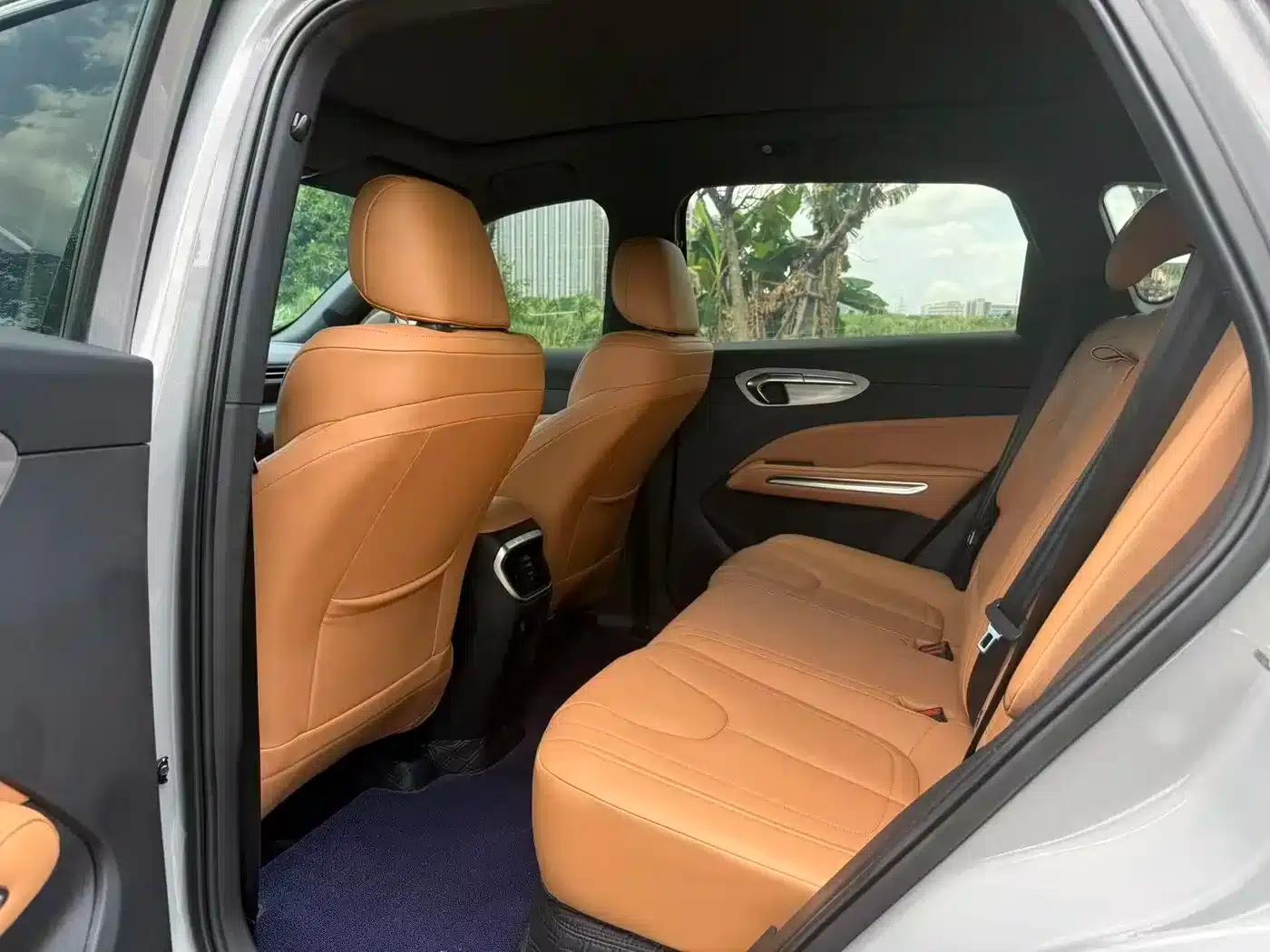 Bestune T90 2025 Dragon Edition 1.5T Enjoyment Model — миниатюра 5