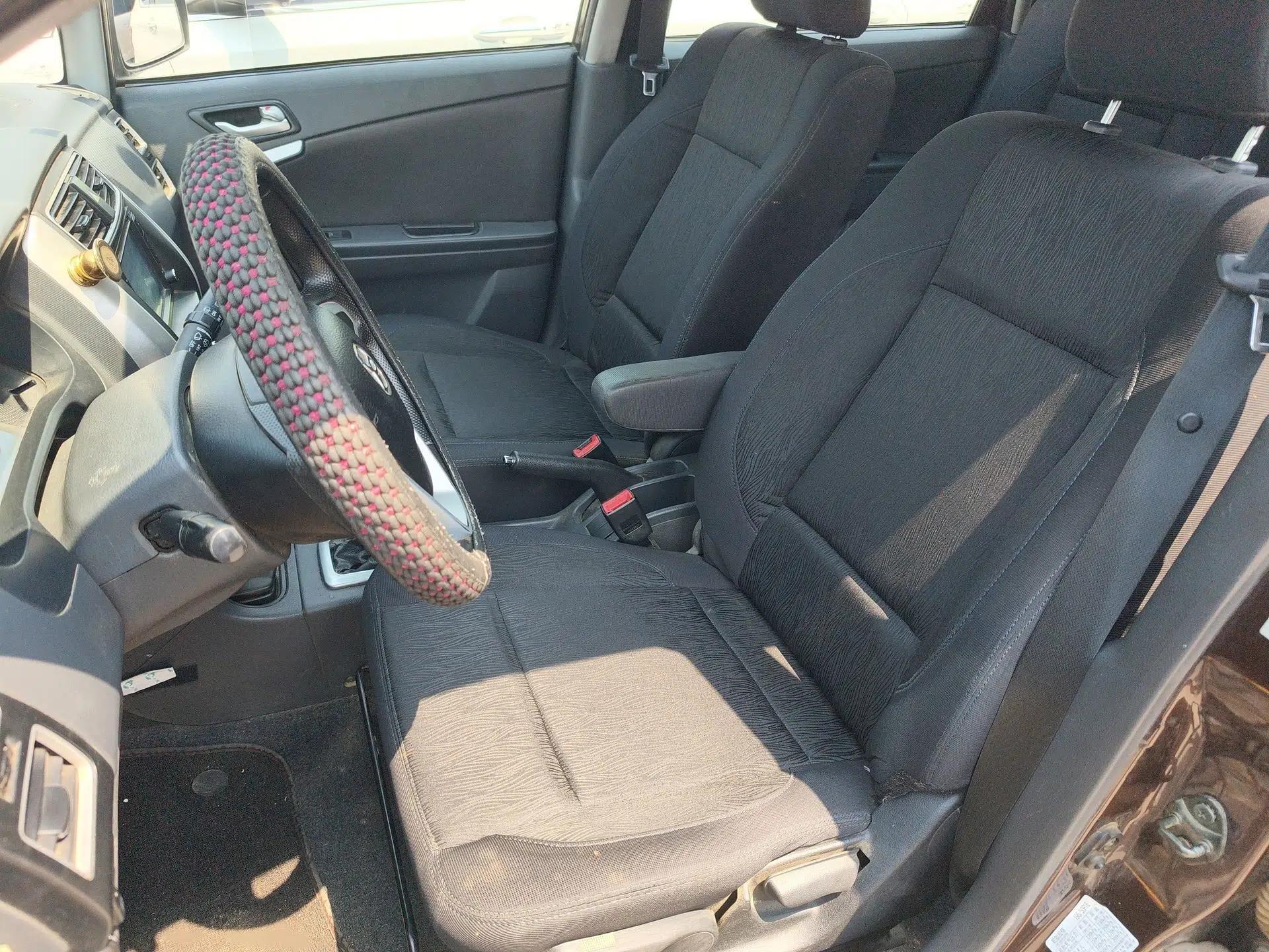 Suzuki Liana A6 2016 Hatchback 1.4L Manual Enjoyment Model — миниатюра 13