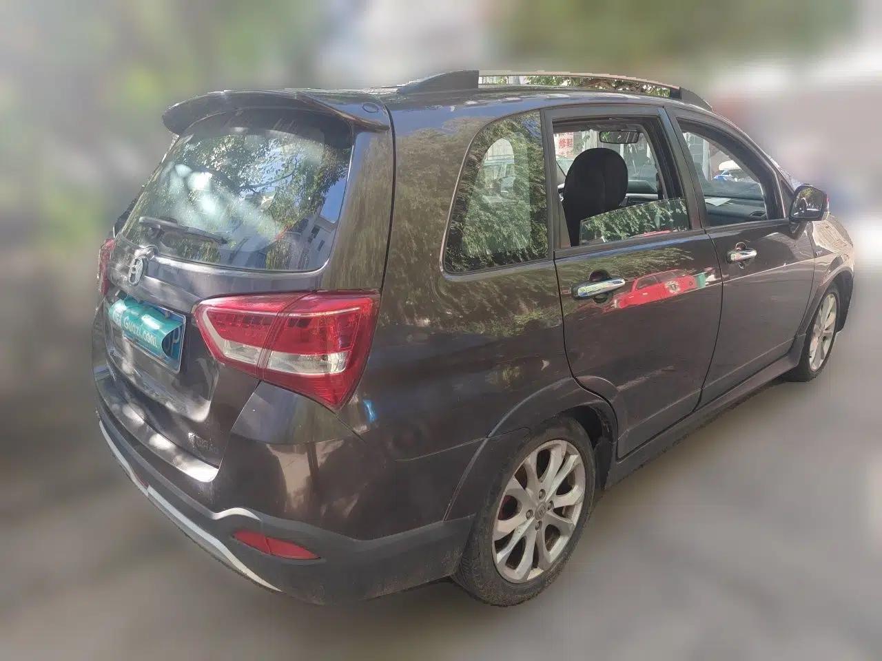 Suzuki Liana A6 2016 Hatchback 1.4L Manual Enjoyment Model — миниатюра 4
