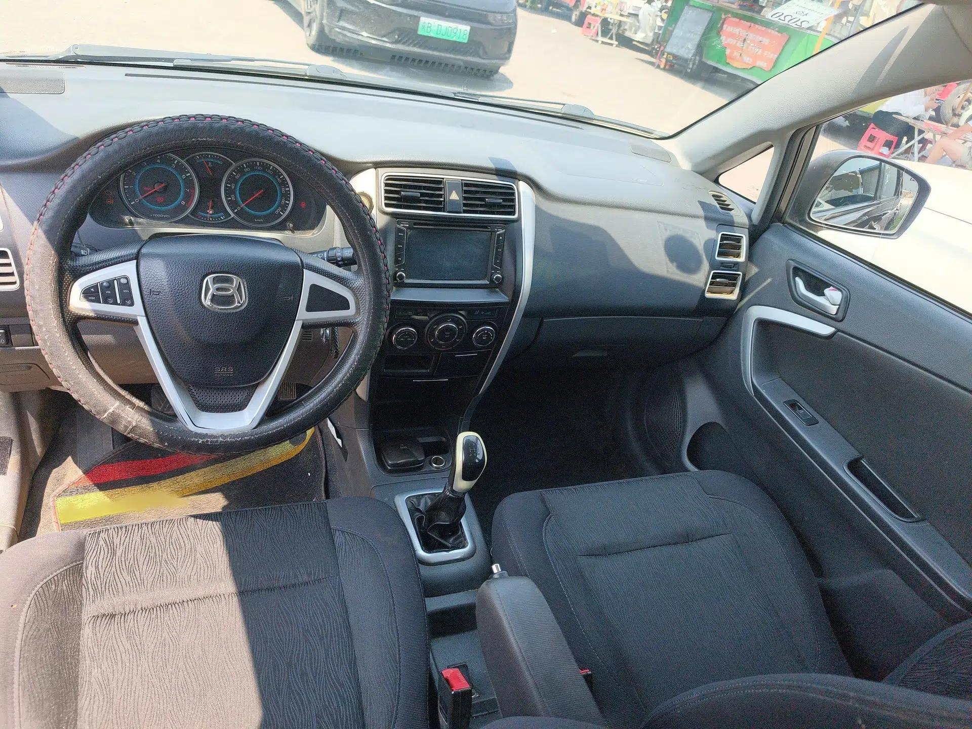 Suzuki Liana A6 2016 Hatchback 1.4L Manual Enjoyment Model — миниатюра 7